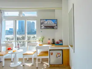 Palmier Hotel - Art House Da Nang