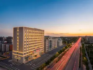 Vienna International Hotel (Alxa)