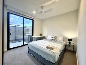 Sleek 2BR 2BA Clayton Stay at the Manor House