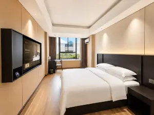 Yunya Smart Hotel (Fengcheng Railway Station, Jianshe Road)