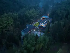 Huashuiwan Xiyuxi Hot Spring Homestay