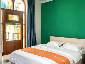 China-Kazakhstan Friendship Grand Hotel（Mahatma Gandhi Park）