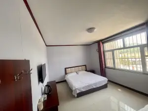 易县龙华姐妹饺子馆住宿