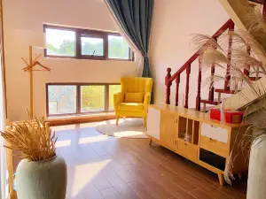 Luoriver Riverside Homestay