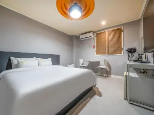 여수 호텔 식스티