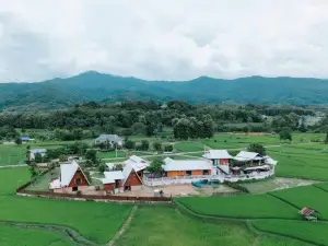 บ้านนาชมจันทร์ พูลวิลล่า