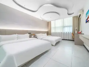 Yijia Hotel (Zhenjiang Jiangsu University)