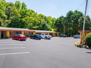 Lion Inn Albemarle by Hotel O Near US 52