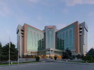 Ramada Plaza by Wyndham Gence