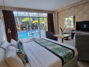 THE HOTEL SOPHIA INC