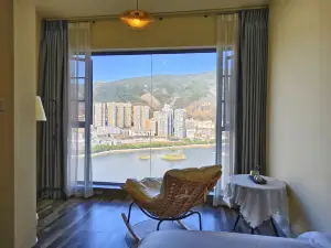 Wanghu Ju Guesthouse