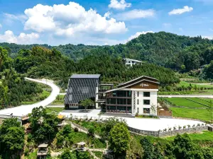 Rehai Zeyuan · Hot Spring Mountain Villa