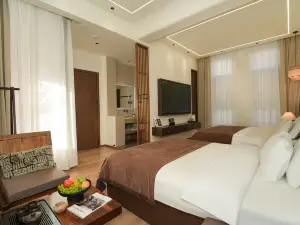 Yuying Pavilion - Designer Homestay (Weishan Ancient Town Branch)