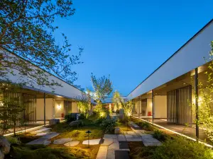 Sanchuan Huayuan Design Hotel (Bengbu Municipal Government High Speed Railway Station)