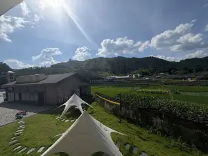 周圍小住