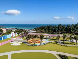Floral Hotel · Yunshang Hotel (Lingshui Ocean Happy World)