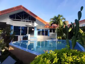 Seaview Beach Resort Dumaguete Beachfront