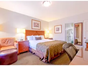 Historic Coronado Motor Hotel by OYO