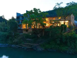 Green Luxury Homestay