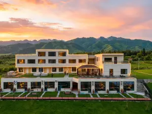山水江南Scenic Mountains Rivers觀景美宿（那拉提景區店）