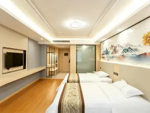 Longhui Ouerman Hotel (Longhui Bus Terminal)