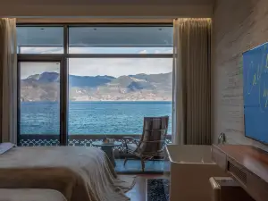 Lugu Lake South Island Villa Resort Hotel