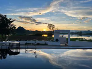 雲·夕湖最美落日湖景（普者黑景區店）