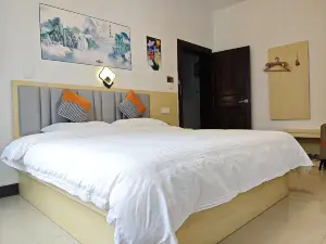 Chenlong Homestay (Lijiang Scenic Area)