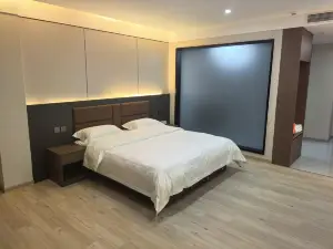 Yunxi Hotel (Lingshou County Railway College)