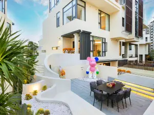 Floral Hotel·Jinhetian Holiday Villa (Taishan Yihe Hot Spring City)