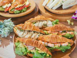 โรงแรม BREAKFAST HOTEL MARCHE Ishigakijima