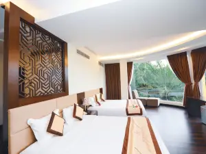 International Hotel