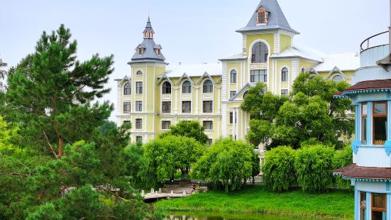 Harbin Volga Manor Baihua Island Resort Hotel