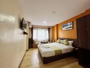 Holiday Hostel
