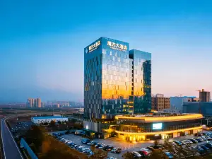 Rubik's Cube Hotel