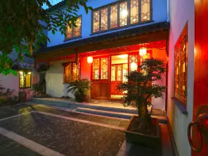 Tongli Ancient Town Shuyige Homestay