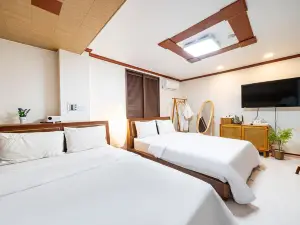 Jamsil (Geoyeo-dong) Romance Hotel
