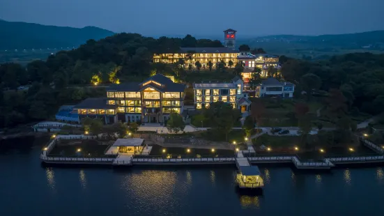 Dream Lake Resort Hotel