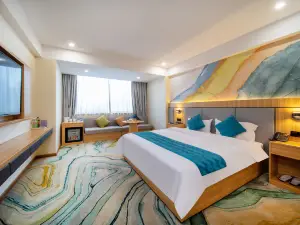 Jinlong  Cloudland Hotel （De'an Railway Station Liansheng Happy City Branch)