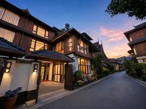 Chayunju Homestay (Dai Ethnic Ancient Town)