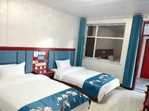 Delingha Nuanju Chinese Inn