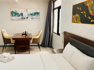 LUNA HOTEL