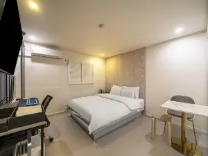 ZAZA Hotel