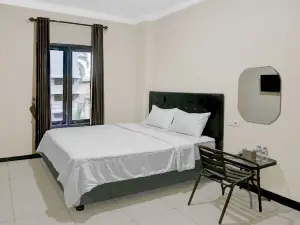 Hotel O Madina Homestay