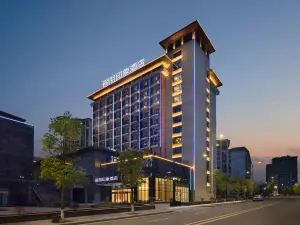 Lifeng Impression Hotel (Peng'an Yipin World Branch)