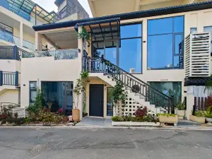 Floral Hotel · Hetian Hot Spring Homestay (Taishan Yihe Hot Spring City Branch)