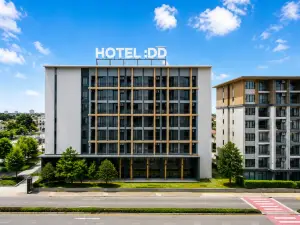 รังสิต เรสซิเดนซ์ แอนด์ โฮเทล by HOTEL DD