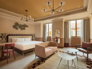 โฮมี ลิเวีย เวโรนา