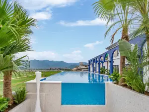 LUSHIN HOTELS&RESORTS