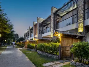 Guanghan Shuilinglong Lakeside Resort Hotel (Yijiaheba Scenic Area)